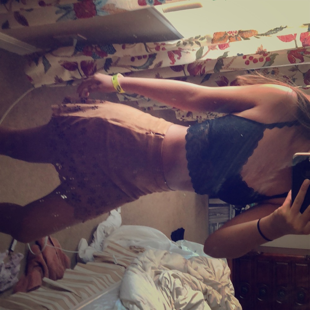 Tan/ light brown skirt